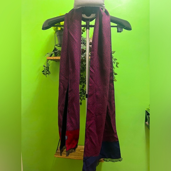 Steel and Jelly Scarf - Picture 3 of 4